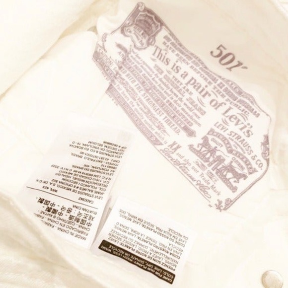 Levi's 501 White Distressed Denim Shorts 28 NWT - Picture 6 of 8